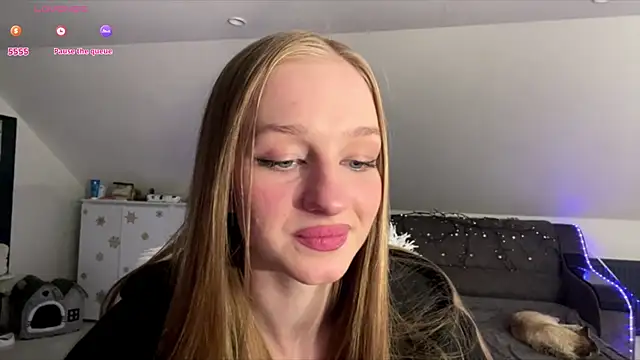 Anika Socutehe online show from June 26, 2026, 8:36 pm
