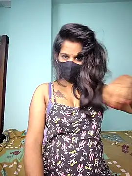 Snapshot of Tinaa_baby chatting on May 20, 2026, 9:01 pm Tinaa baby online show from May 20, 2026, 9:01 pm