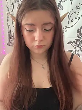 Snapshot of bambimay_ chatting on March 4, 2026, 11:18 am bambimay online show from March 4, 2026, 11:18 am