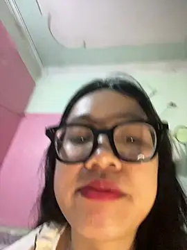 Leeeeiu online show from March 28, 2026, 3:13 pm