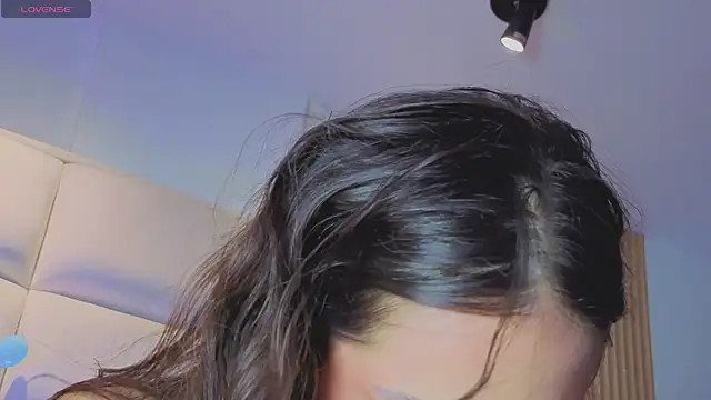 Megaan Rousee online show from April 19, 2026, 6:10 pm