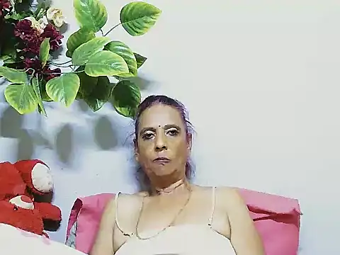 Hot queen58 online show from July 12, 2026, 7:15 pm