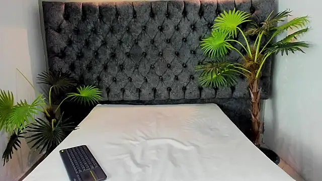 ZANE EVANS online show from February 28, 2026, 1:11 pm