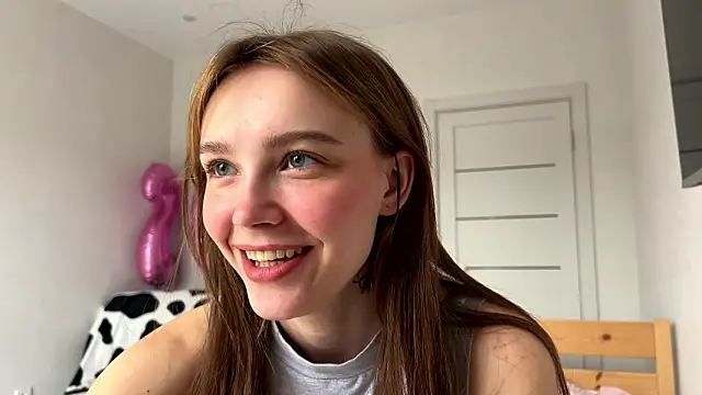 Lolatatee online show from March 30, 2026, 5:53 am