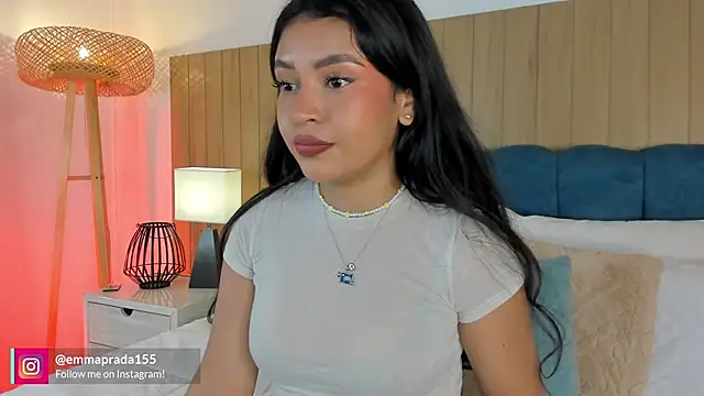 missprada  online show from June 4, 2026, 12:10 pm