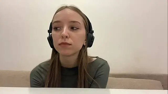 Snapshot of NovaXP chatting on February 28, 2026, 12:27 pm NovaXP online show from February 28, 2026, 12:27 pm