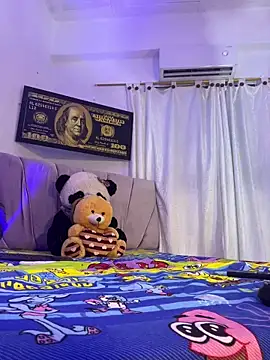 Snapshot of Antonella-smitt chatting on June 11, 2026, 2:03 pm Antonella-smitt online show from June 11, 2026, 2:03 pm