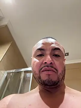 alexandeerr1986 online show from June 10, 2026, 1:34 pm