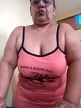 Snapshot of Roxy_77 chatting on March 1, 2026, 2:39 pm Roxy 77 online show from March 1, 2026, 2:39 pm