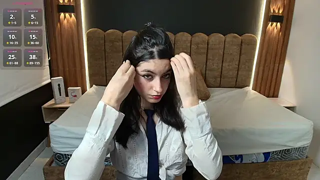 AmbarLee  online show from March 12, 2026, 12:09 pm