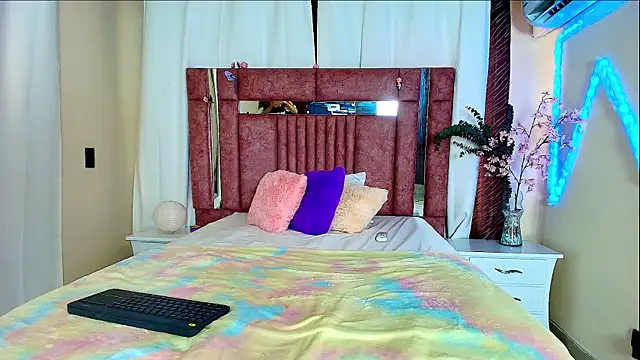 Lia Fox1 online show from March 2, 2026, 1:07 pm