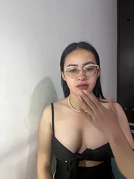 Anni Rose online show from March 16, 2026, 9:02 am