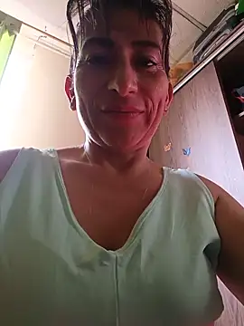 Lucia Rios online show from May 19, 2026, 9:33 pm