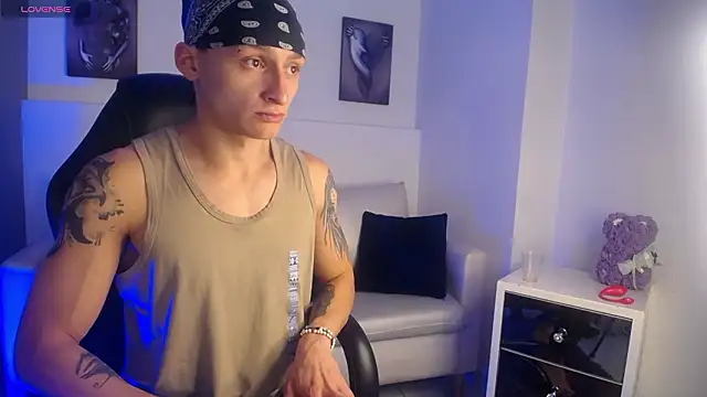 DIEGO JONES online show from March 26, 2026, 1:09 pm