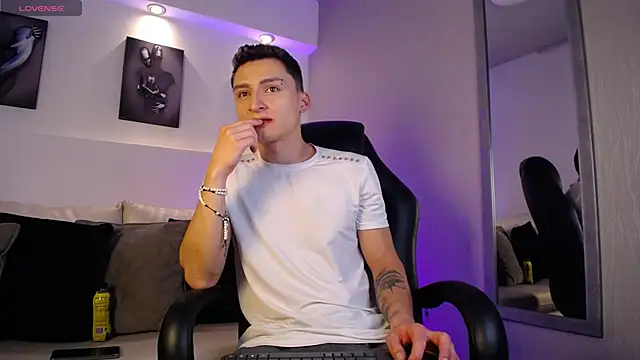 DIEGO JONES online show from March 14, 2026, 1:28 pm