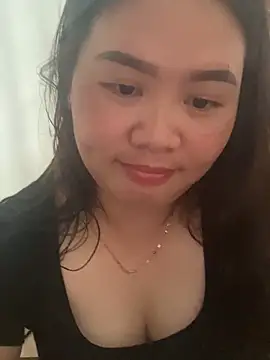 Snapshot of E-ll-A01 chatting on March 2, 2026, 7:37 am E-ll-A01 online show from March 2, 2026, 7:37 am