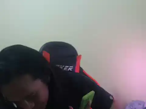ashelyxyn69xx online show from April 11, 2026, 7:16 am