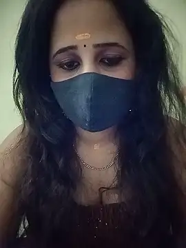 Snapshot of Tamil_Rani- chatting on May 20, 2026, 8:06 pm Tamil Rani- online show from May 20, 2026, 8:06 pm