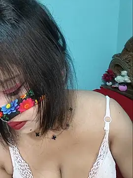 Beauty-3 online show from May 23, 2026, 8:19 pm