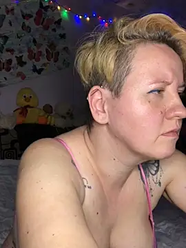 SofiaAmour online show from April 7, 2026, 8:21 pm