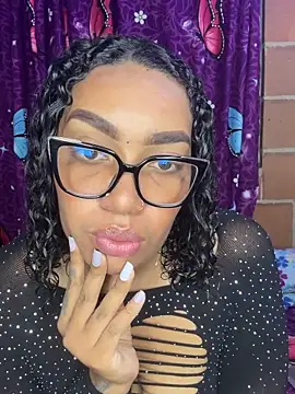 Piel Canella online show from March 4, 2026, 12:29 am