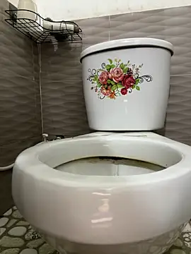 Sunalyy online show from March 3, 2026, 9:33 pm