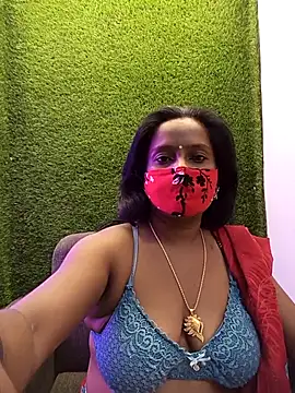 misti-boudii online show from April 14, 2026, 11:37 am