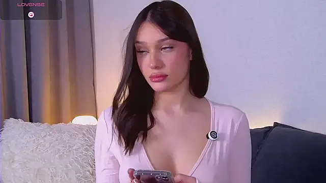 Snapshot of MaryJane- chatting on April 27, 2026, 5:11 pm MaryJane- online show from April 27, 2026, 5:11 pm