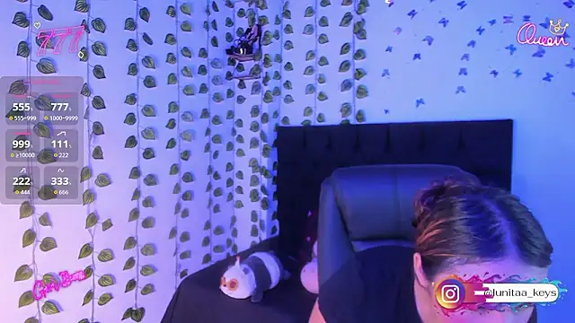 charlotte keyss online show from March 6, 2026, 8:20 am