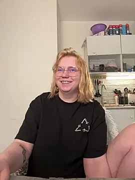 soft focus online show from June 2, 2026, 4:56 am