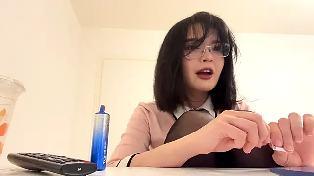 Snapshot of CartiBlue chatting on March 1, 2026, 2:39 pm CartiBlue online show from March 1, 2026, 2:39 pm