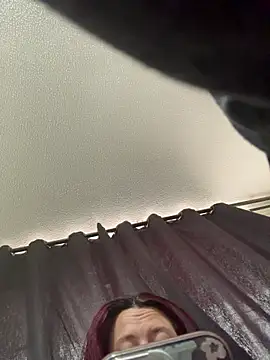 Snapshot of Zoe_fiire chatting on March 2, 2026, 12:01 pm Zoe fiire online show from March 2, 2026, 12:01 pm