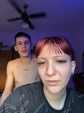 Foxxyice online show from March 4, 2026, 8:49 pm