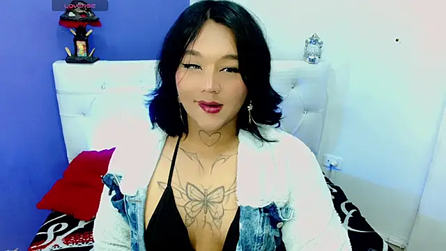 Snapshot of isadoraqueeen chatting on March 2, 2026, 1:17 am isadoraqueeen online show from March 2, 2026, 1:17 am