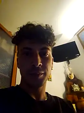 Andreakkkk online show from April 15, 2026, 8:53 pm