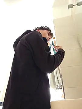 Andreakkkk online show from March 7, 2026, 9:37 am