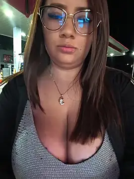 maleja smmith online show from April 11, 2026, 5:26 am