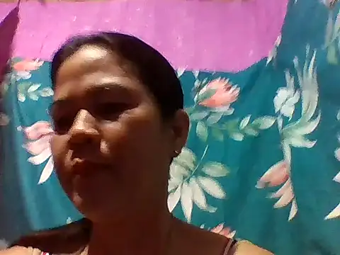 sweet lyn2025 online show from April 9, 2026, 12:11 pm