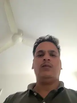 Snapshot of the_guy_u_desire chatting on March 1, 2026, 6:35 am the guy u desire online show from March 1, 2026, 6:35 am