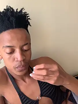 Kinky-Nicky04 online show from March 11, 2026, 1:16 pm