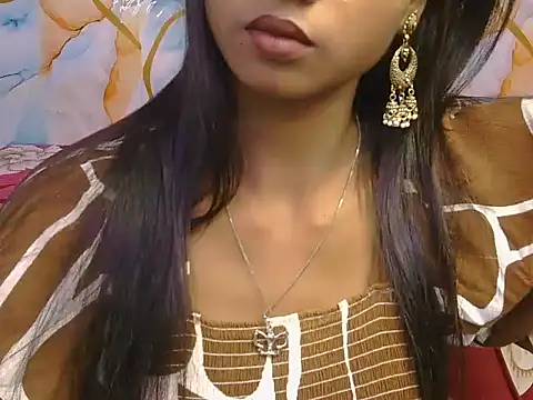 Snapshot of yours-isha chatting on July 20, 2026, 5:04 am yours-isha online show from July 20, 2026, 5:04 am