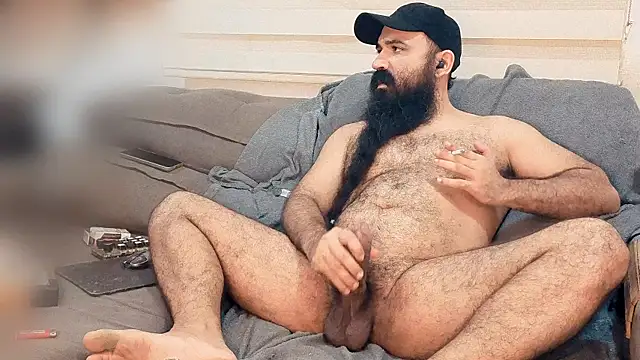 Snapshot of Barba_Negra_Fumador chatting on May 6, 2026, 4:44 pm Barba Negra Fumador online show from May 6, 2026, 4:44 pm