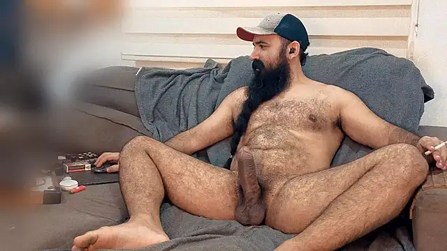 Snapshot of Barba_Negra_Fumador chatting on May 9, 2026, 6:33 pm Barba Negra Fumador online show from May 9, 2026, 6:33 pm