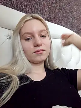 Snapshot of Glowing_Jessica chatting on March 3, 2026, 10:00 am Glowing Jessica online show from March 3, 2026, 10:00 am