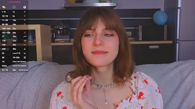 Snapshot of CloverRyan chatting on March 5, 2026, 2:41 am CloverRyan online show from March 5, 2026, 2:41 am