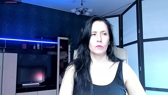 Snapshot of Lucky_Milf chatting on July 6, 2026, 5:04 pm Lucky Milf online show from July 6, 2026, 5:04 pm