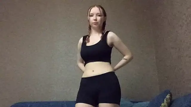 velyraxis online show from April 12, 2026, 4:32 pm