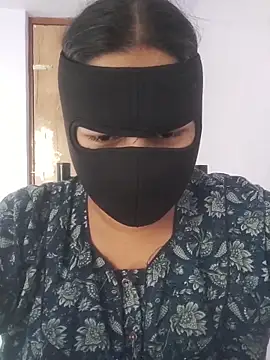 Snapshot of Tamillaxmi12 chatting on April 13, 2026, 2:26 am Tamillaxmi12 online show from April 13, 2026, 2:26 am