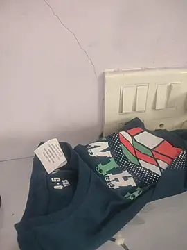 Snapshot of Tamillaxmi12 chatting on April 15, 2026, 7:36 am Tamillaxmi12 online show from April 15, 2026, 7:36 am