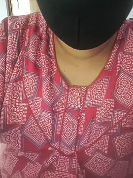 Snapshot of Tamillaxmi12 chatting on March 20, 2026, 12:28 pm Tamillaxmi12 online show from March 20, 2026, 12:28 pm